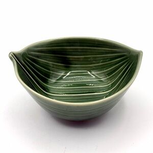 Green Banana Leaf Shaped Ceramic Rice / Dipping Bowl - Japan